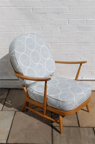 Ercol Windsor Easy Chair (model 203)